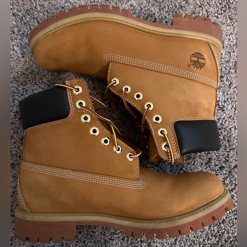 Timberland 10061 Men Size 9 Waterproof Boot - Wheat Nubuck - Primaloft 400 Gram